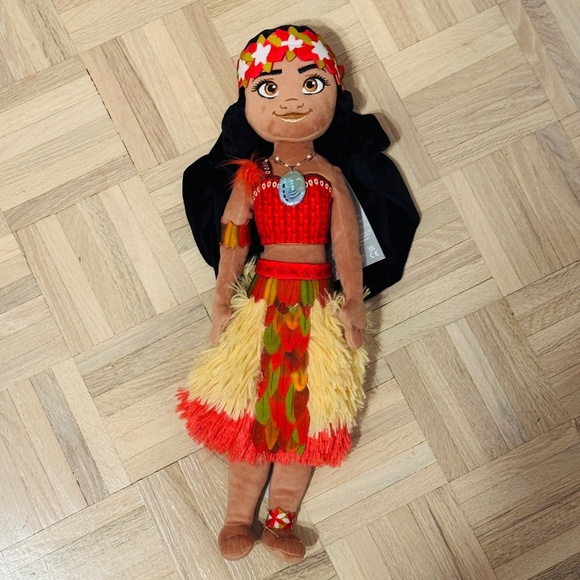 Disney Store - Moana Polynesian Princess Plush Doll, Brand New with Tags! - Picture 3 of 4